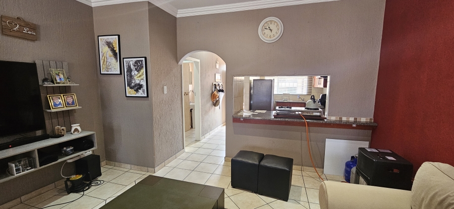 2 Bedroom Property for Sale in New Redruth Gauteng