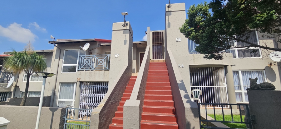 2 Bedroom Property for Sale in South Crest Gauteng
