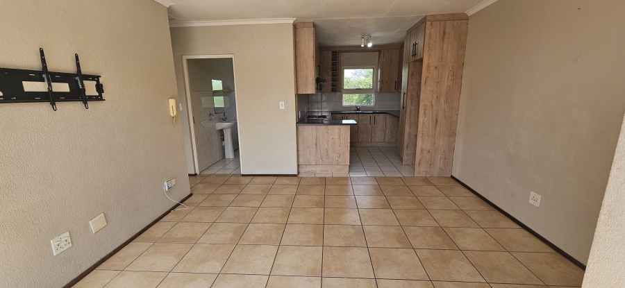 2 Bedroom Property for Sale in South Crest Gauteng