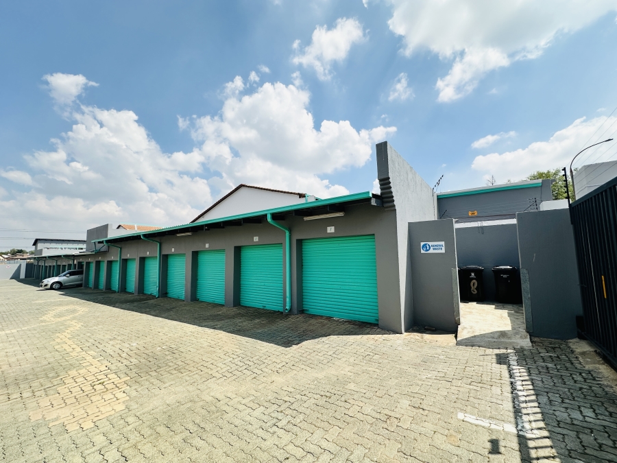 2 Bedroom Property for Sale in Verwoerdpark Gauteng