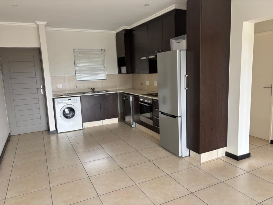 To Let 2 Bedroom Property for Rent in Barbeque Downs Gauteng