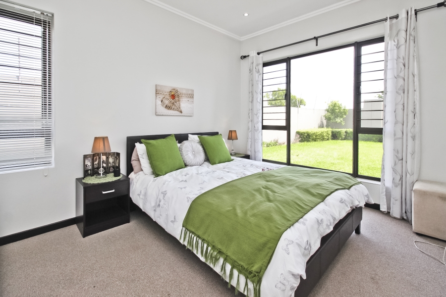 To Let 2 Bedroom Property for Rent in Barbeque Downs Gauteng