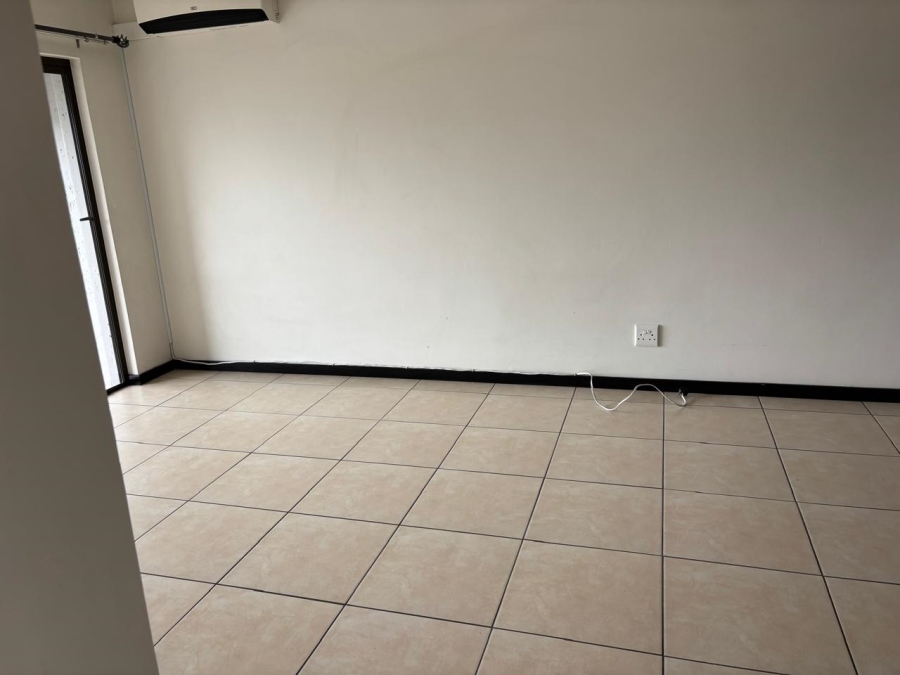 To Let 2 Bedroom Property for Rent in Barbeque Downs Gauteng