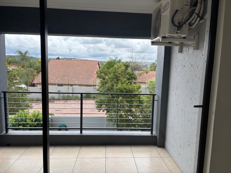 To Let 2 Bedroom Property for Rent in Barbeque Downs Gauteng