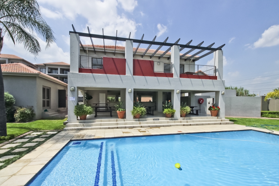 To Let 2 Bedroom Property for Rent in Barbeque Downs Gauteng