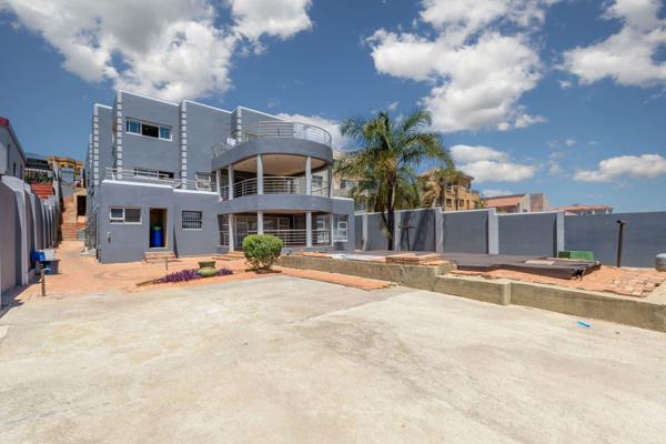 6 Bedroom Property for Sale in Liefde en Vrede Gauteng