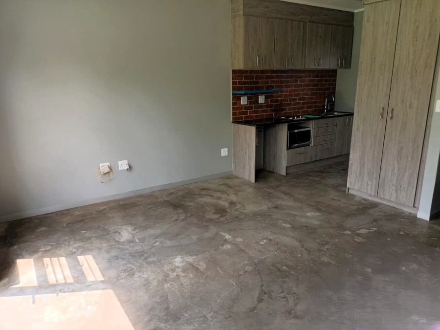 To Let 1 Bedroom Property for Rent in Zwartkop Golf Estate Gauteng
