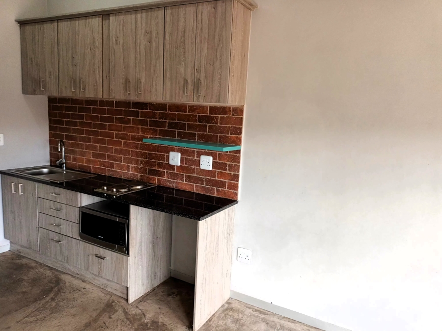 To Let 1 Bedroom Property for Rent in Clubview Gauteng
