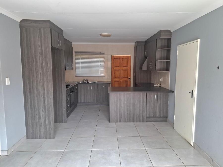 2 Bedroom Property for Sale in Greenhills Gauteng
