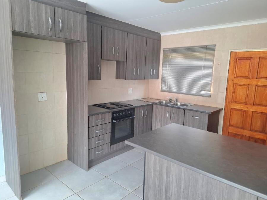 2 Bedroom Property for Sale in Greenhills Gauteng