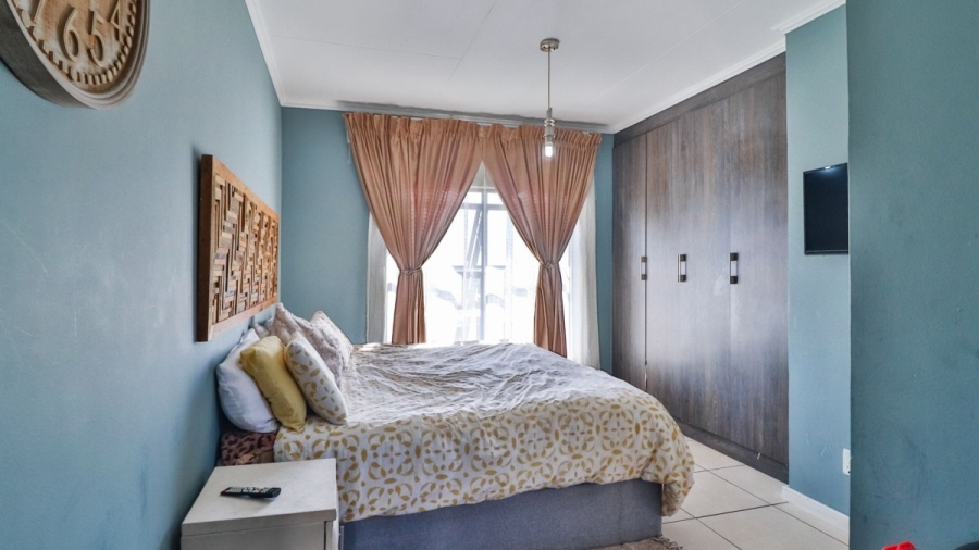 2 Bedroom Property for Sale in Greenstone Hill Gauteng