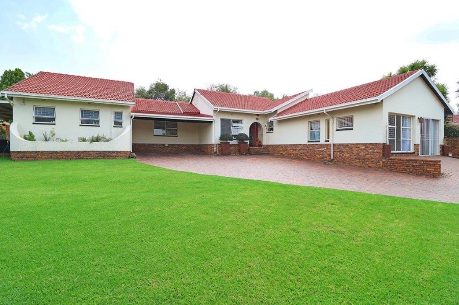 3 Bedroom Property for Sale in Marais Steyn Park Gauteng