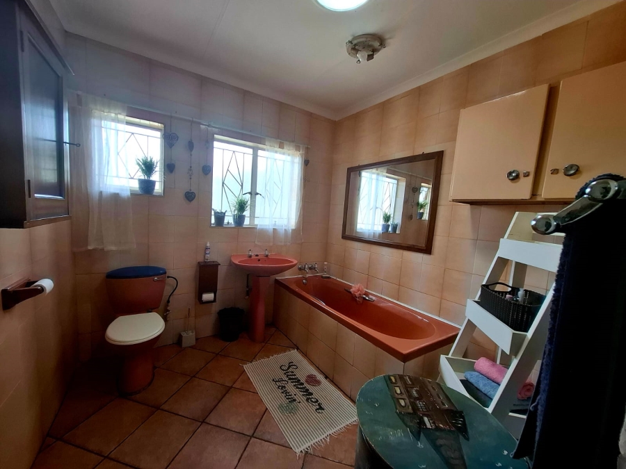 3 Bedroom Property for Sale in Dal Fouche Gauteng