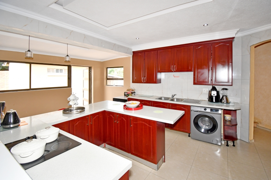 3 Bedroom Property for Sale in Bramley Gauteng