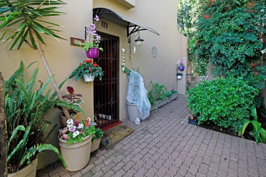 2 Bedroom Property for Sale in Sunnyrock Gauteng