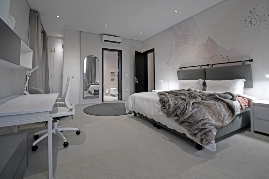 4 Bedroom Property for Sale in Bryanston Gauteng