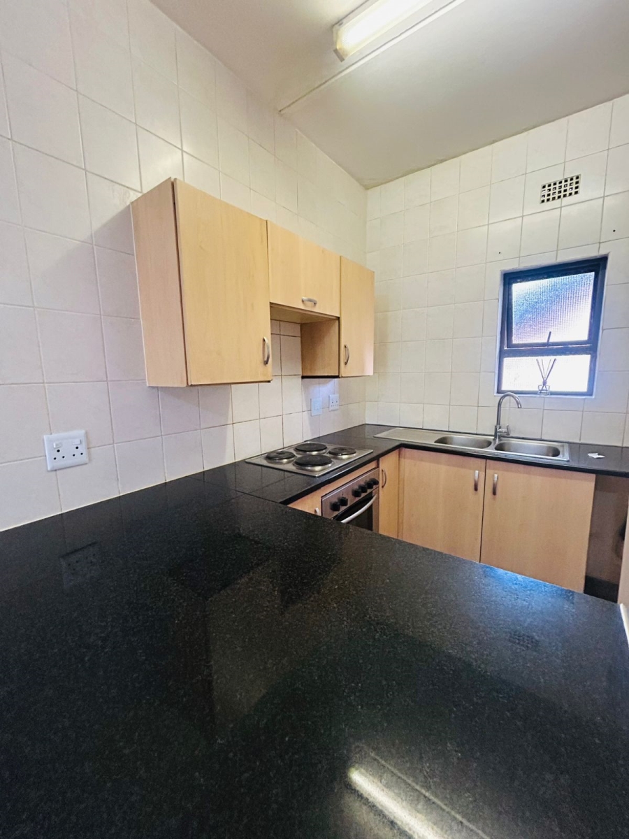 2 Bedroom Property for Sale in Lonehill Gauteng