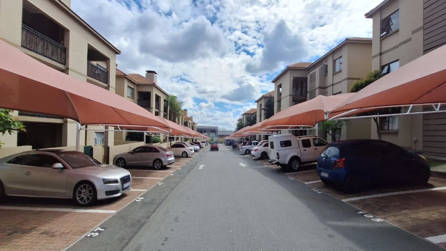 2 Bedroom Property for Sale in Lonehill Gauteng