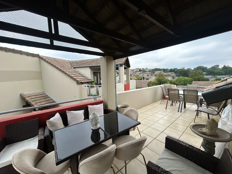 2 Bedroom Property for Sale in Bryanston East Gauteng