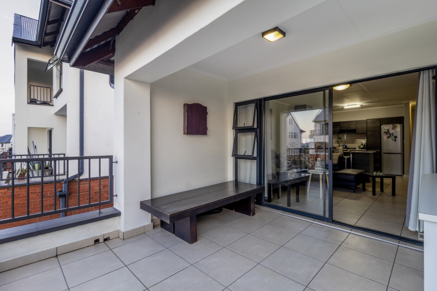 2 Bedroom Property for Sale in Greenstone Crest Gauteng