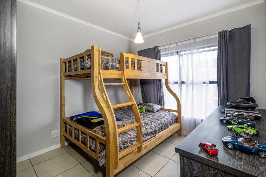 2 Bedroom Property for Sale in Greenstone Crest Gauteng