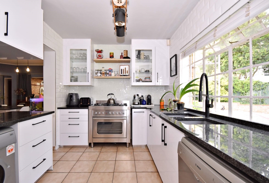 2 Bedroom Property for Sale in Ferndale Gauteng