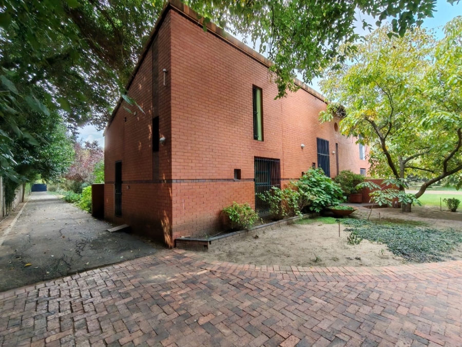 3 Bedroom Property for Sale in Three Rivers Proper Gauteng