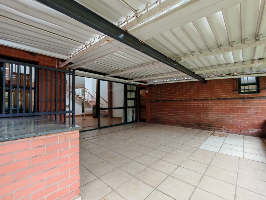 3 Bedroom Property for Sale in Three Rivers Proper Gauteng