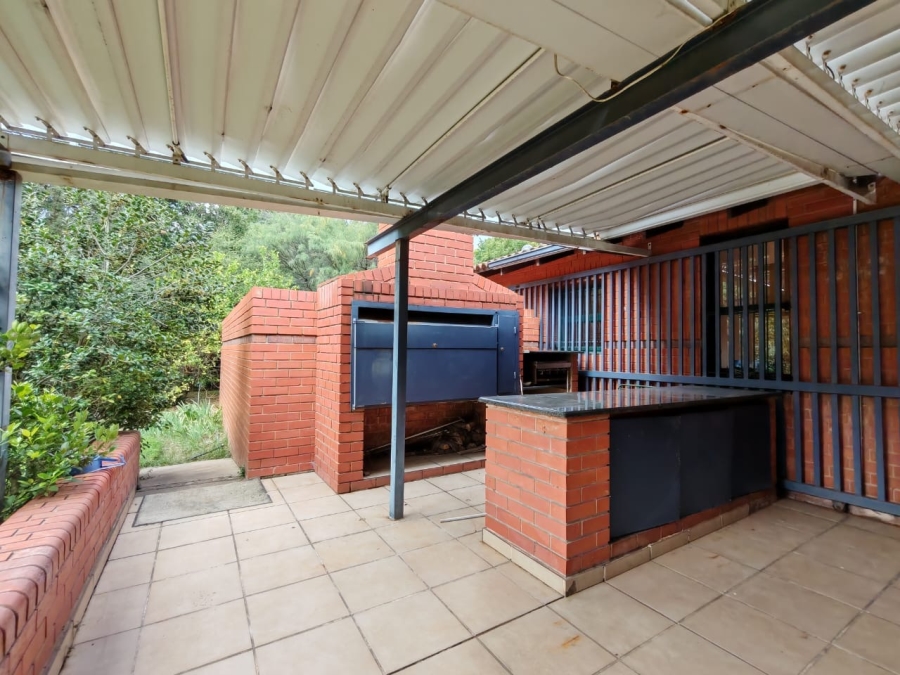 3 Bedroom Property for Sale in Three Rivers Proper Gauteng