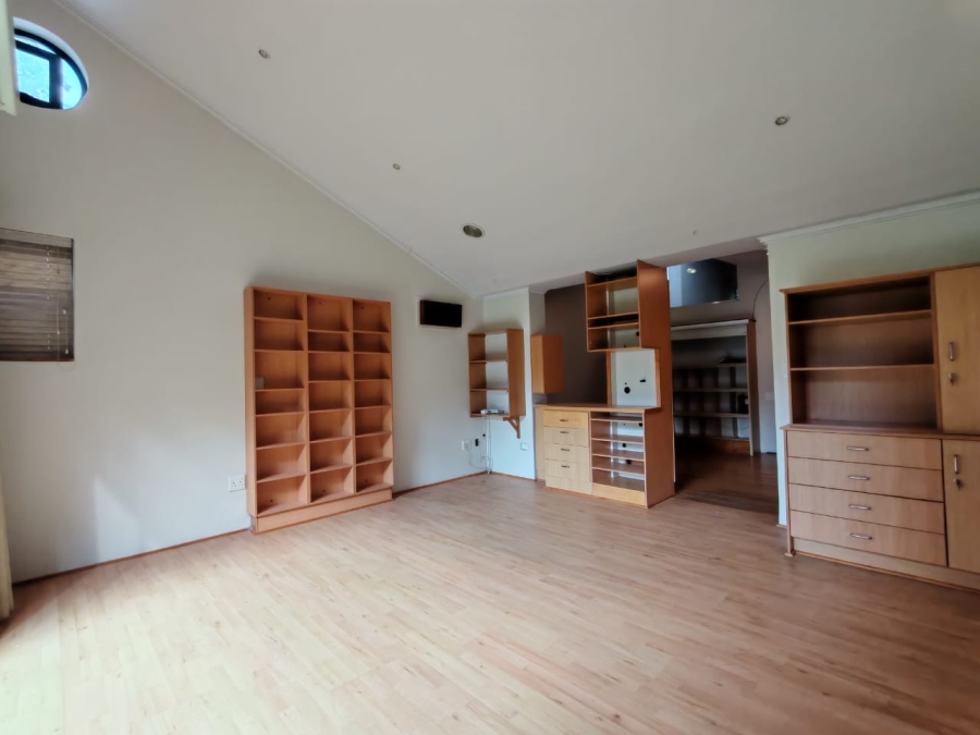 3 Bedroom Property for Sale in Three Rivers Proper Gauteng