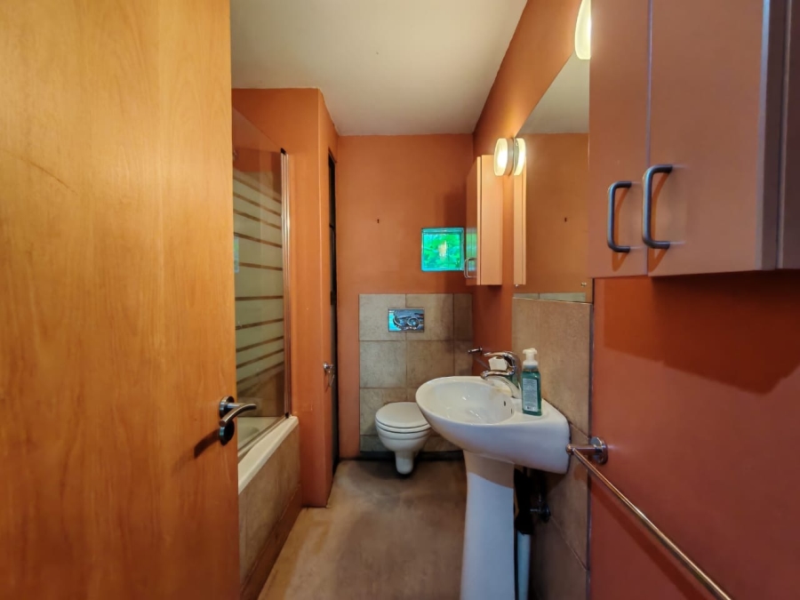 3 Bedroom Property for Sale in Three Rivers Proper Gauteng