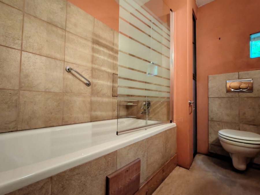 3 Bedroom Property for Sale in Three Rivers Proper Gauteng