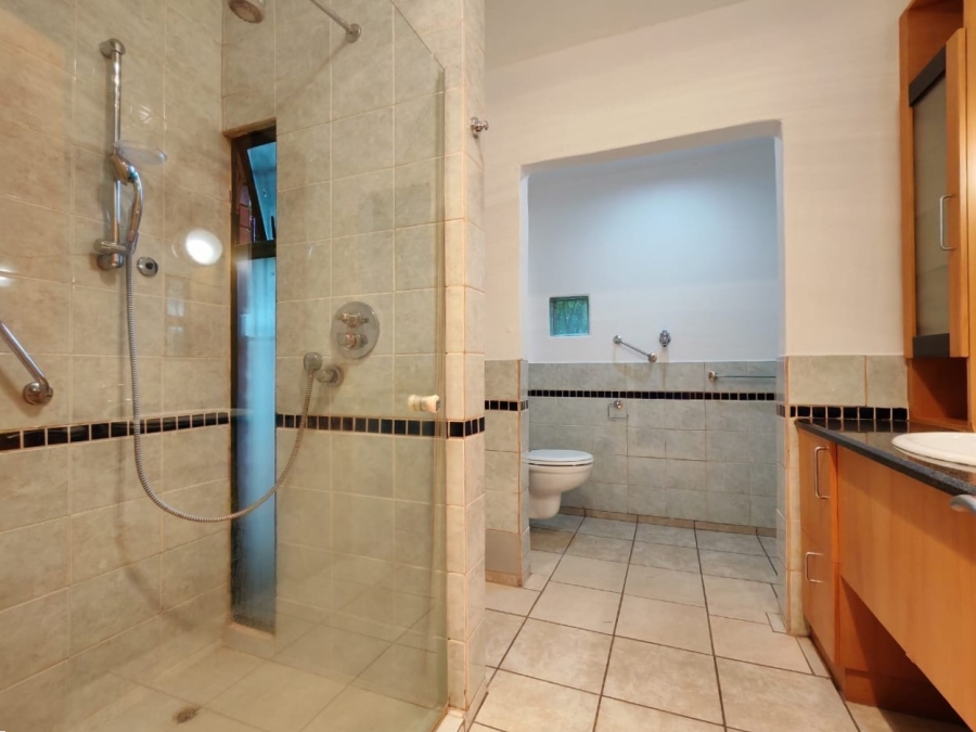 3 Bedroom Property for Sale in Three Rivers Proper Gauteng