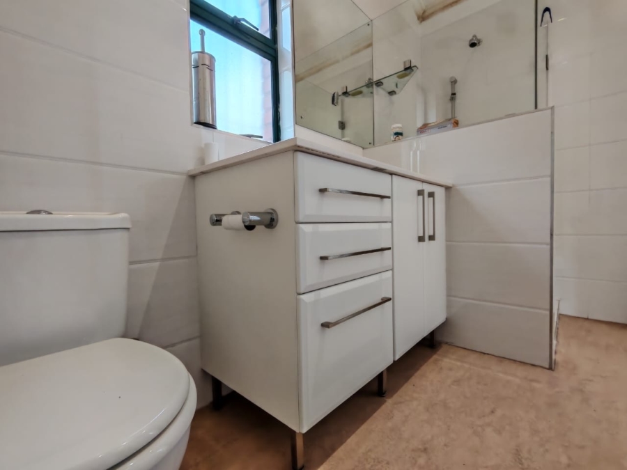 3 Bedroom Property for Sale in Three Rivers Proper Gauteng