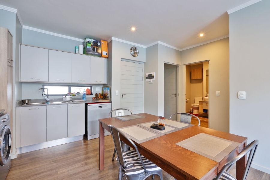 2 Bedroom Property for Sale in Rosebank Gauteng