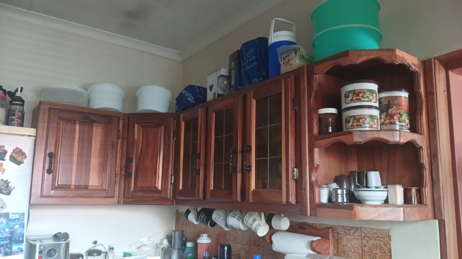 4 Bedroom Property for Sale in Clayville Gauteng