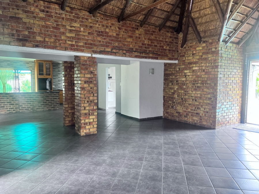 3 Bedroom Property for Sale in Crystal Park Gauteng