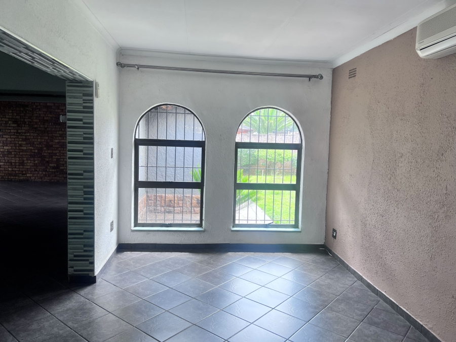 3 Bedroom Property for Sale in Crystal Park Gauteng
