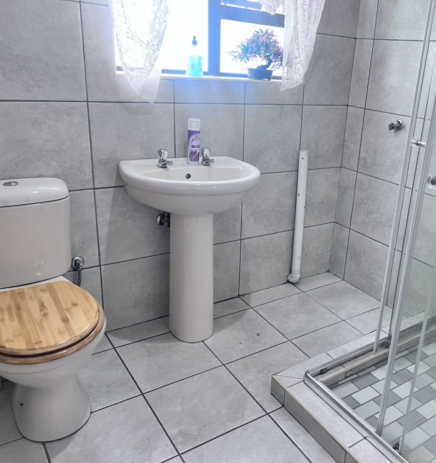 3 Bedroom Property for Sale in Crystal Park Gauteng