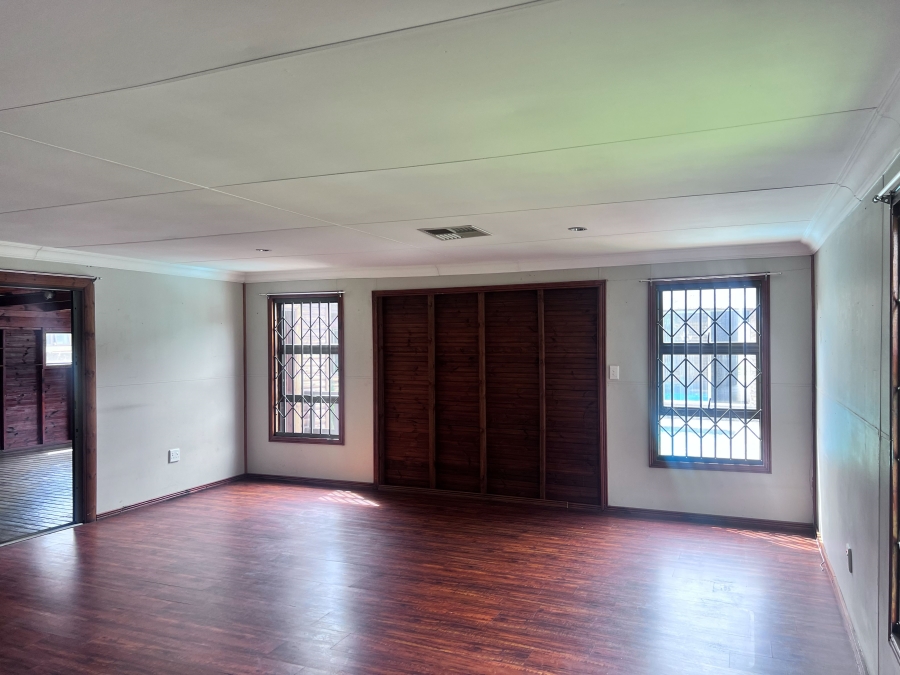 3 Bedroom Property for Sale in Crystal Park Gauteng