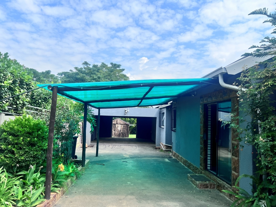 3 Bedroom Property for Sale in Crystal Park Gauteng