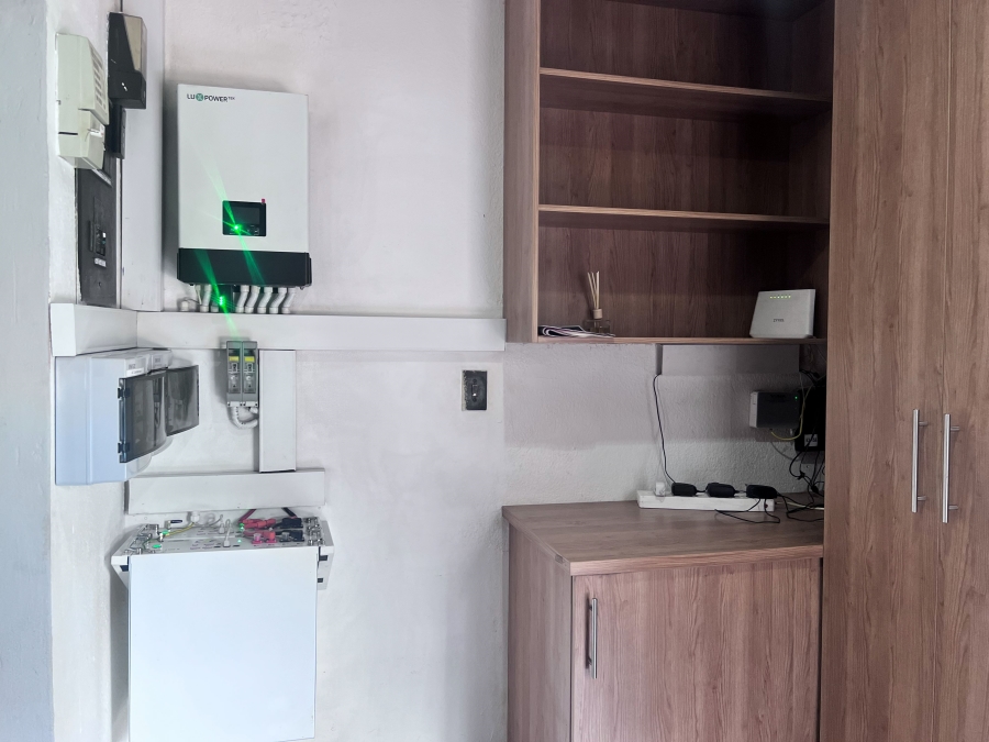 3 Bedroom Property for Sale in Crystal Park Gauteng