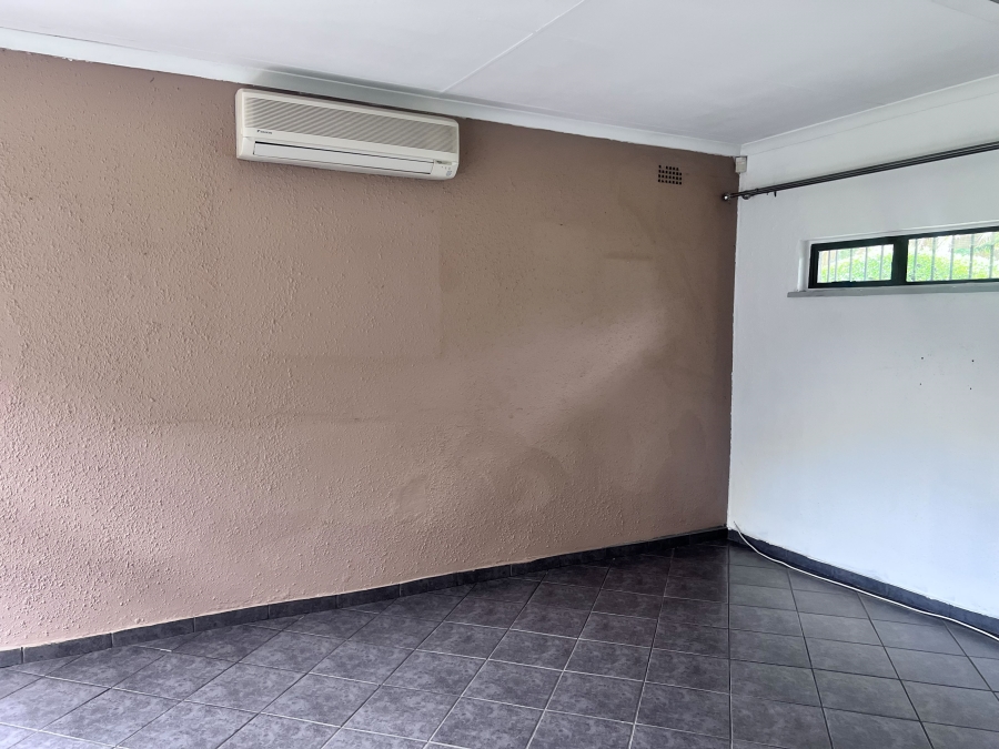 3 Bedroom Property for Sale in Crystal Park Gauteng
