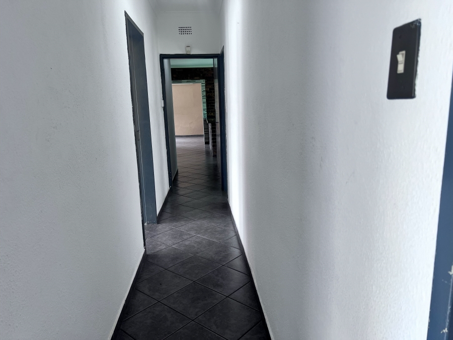 3 Bedroom Property for Sale in Crystal Park Gauteng