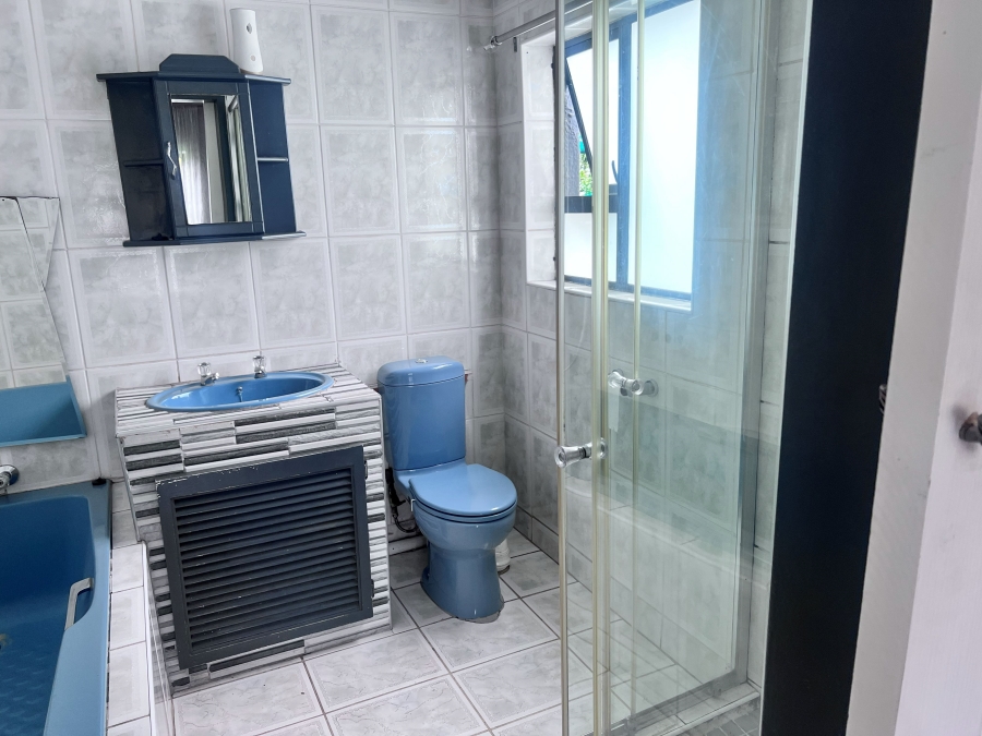 3 Bedroom Property for Sale in Crystal Park Gauteng