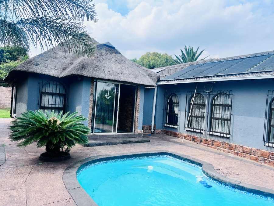 3 Bedroom Property for Sale in Crystal Park Gauteng