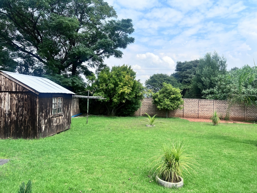 3 Bedroom Property for Sale in Crystal Park Gauteng
