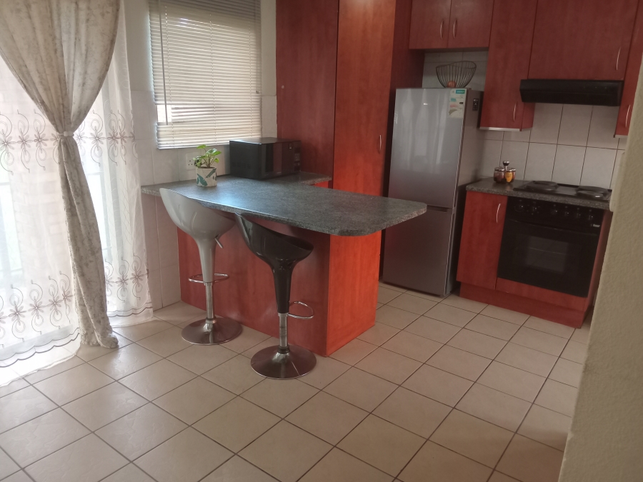 To Let 2 Bedroom Property for Rent in Edleen Gauteng