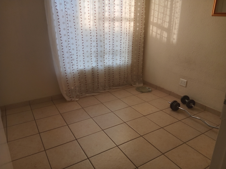 To Let 2 Bedroom Property for Rent in Edleen Gauteng
