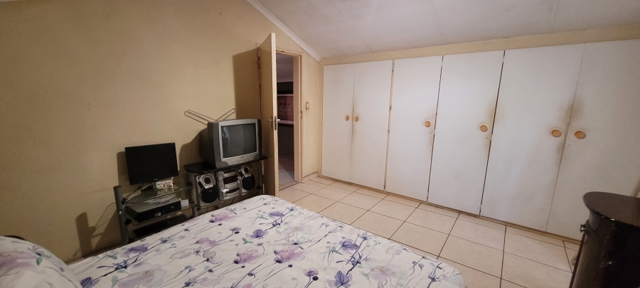2 Bedroom Property for Sale in Birch Acres Gauteng
